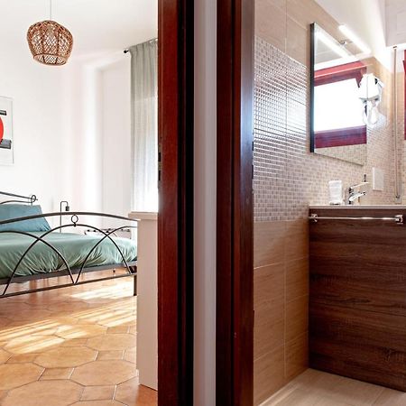 Casina Di Liliana Apartman Livorno Kültér fotó